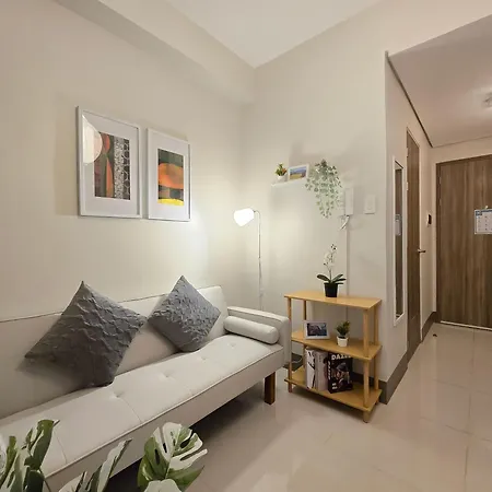 1Br Unit Condotel W Balcony Fame Residences #Fm64